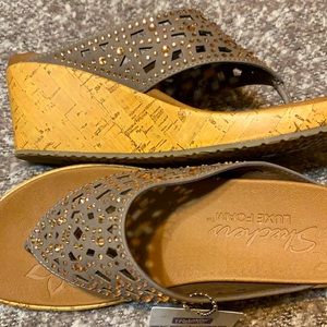 Beautiful comfortable Lux Foam wedges